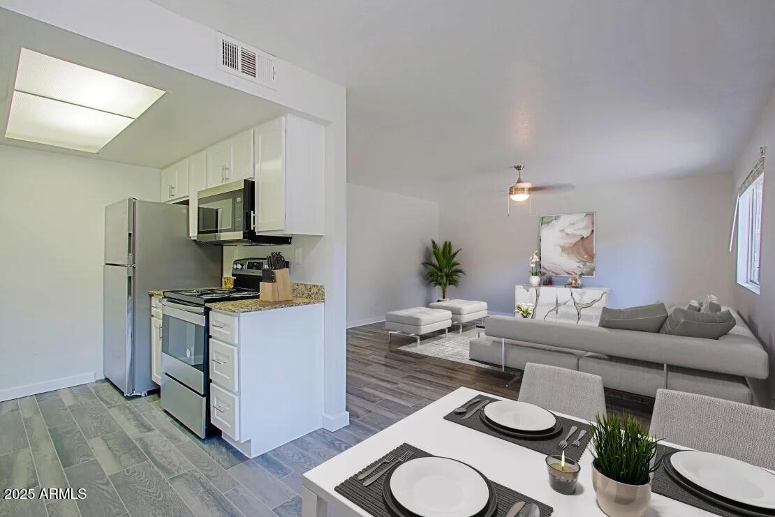 1248 South Vineyard, Unit 1 Mesa, AZ 85210 - Photo 4 of 13 Kitchen