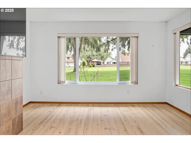 $374,000 | 2512 Southeast Baypoint Drive, Unit L37, Vancouver, WA 98683