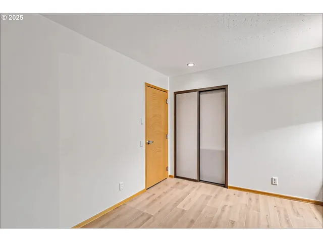 $374,000 | 2512 Southeast Baypoint Drive, Unit L37, Vancouver, WA 98683