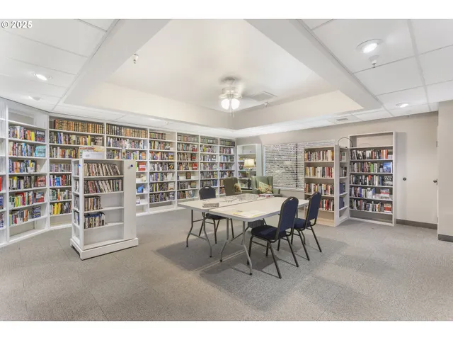 $374,000 | 2512 Southeast Baypoint Drive, Unit L37, Vancouver, WA 98683