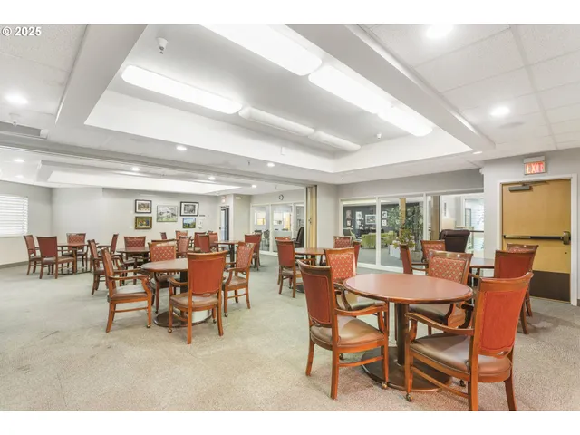 $374,000 | 2512 Southeast Baypoint Drive, Unit L37, Vancouver, WA 98683