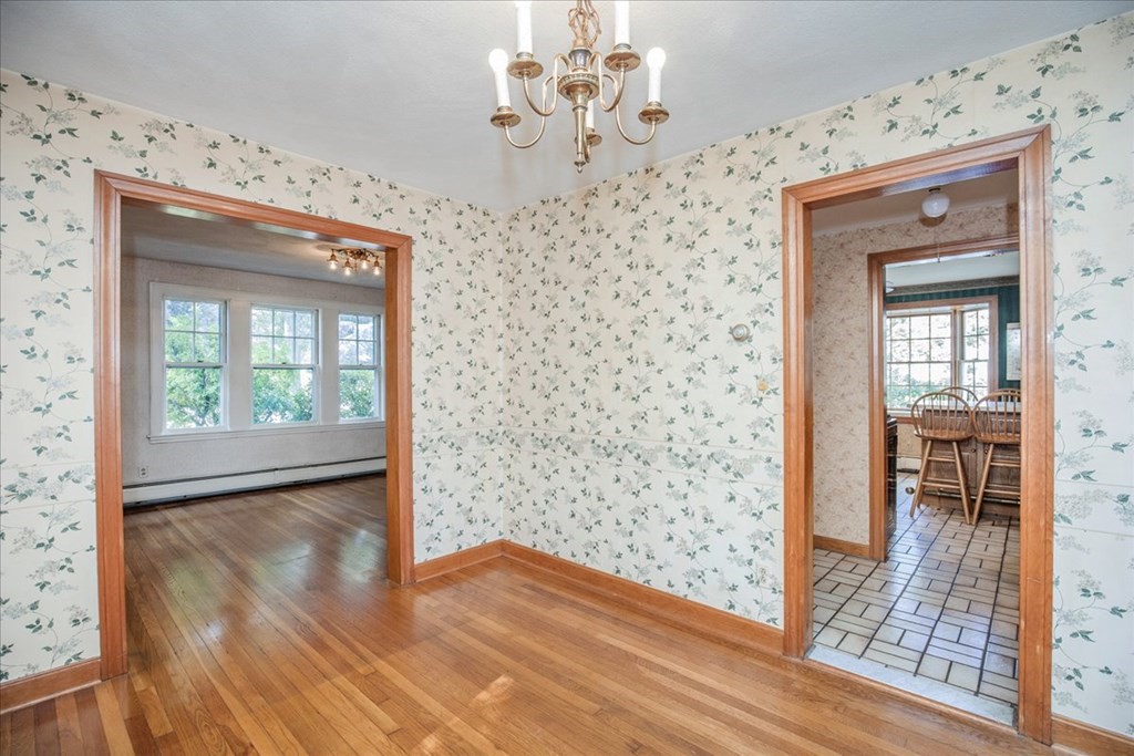 142 Savin Street Malden, MA 02148 - Photo 13 of 34