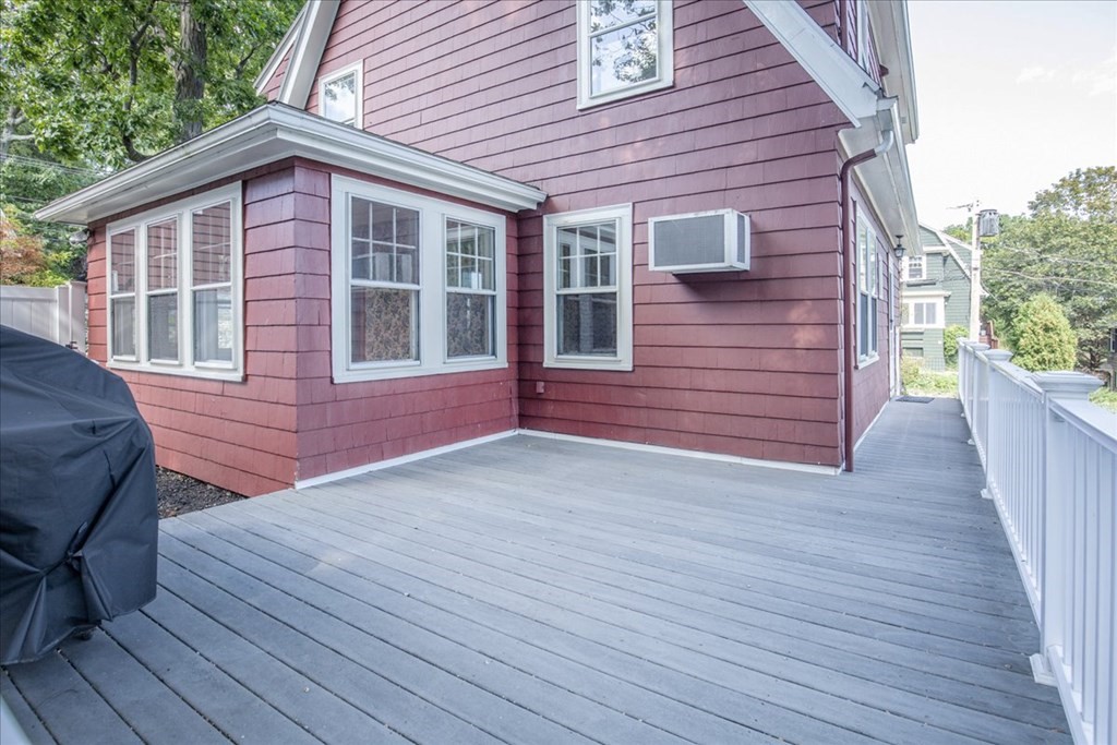 142 Savin Street Malden, MA 02148 - Photo 31 of 34