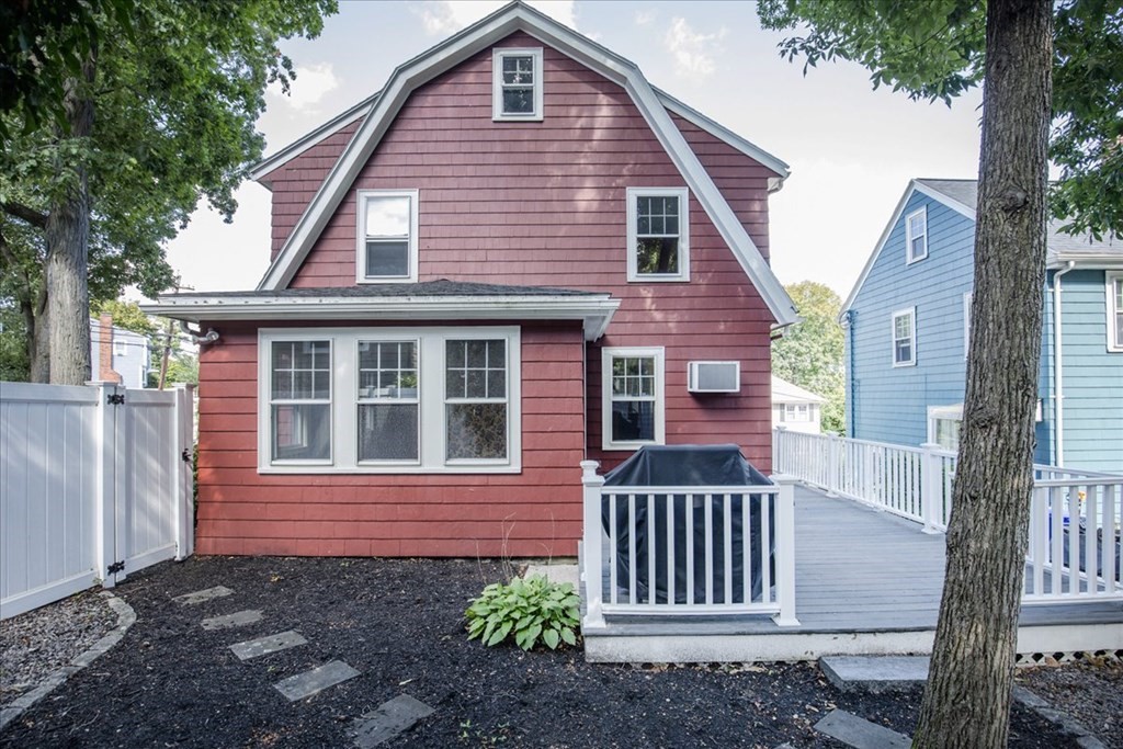 142 Savin Street Malden, MA 02148 - Photo 33 of 34