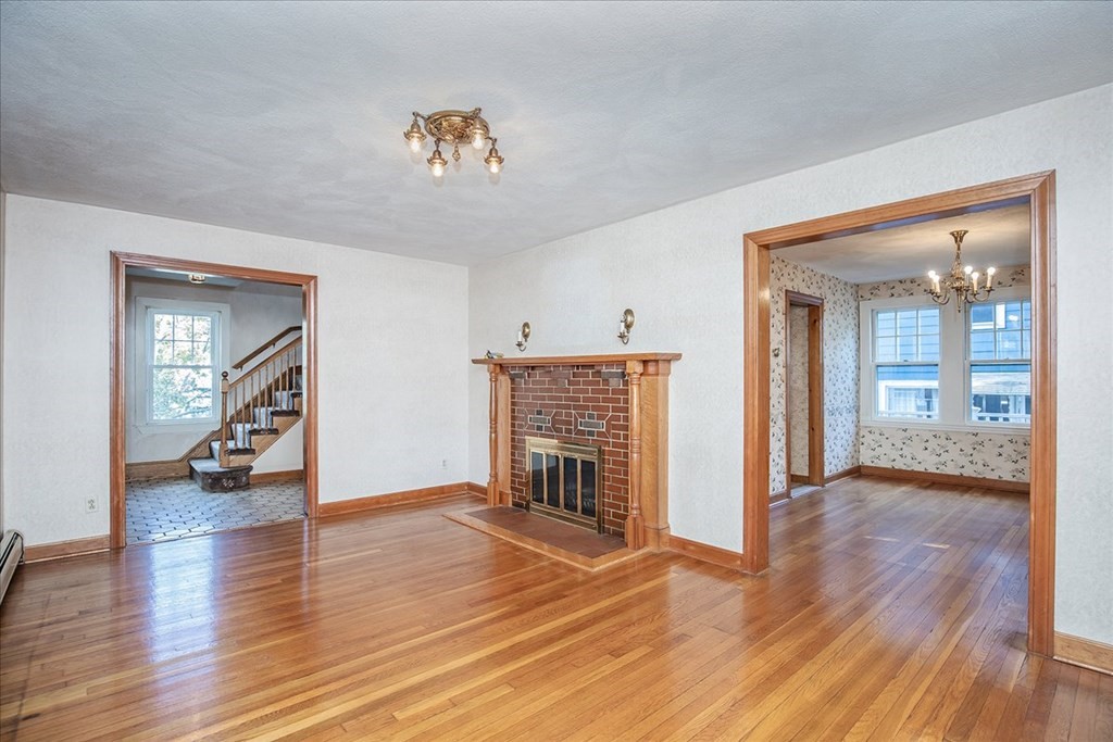 142 Savin Street Malden, MA 02148 - Photo 8 of 34