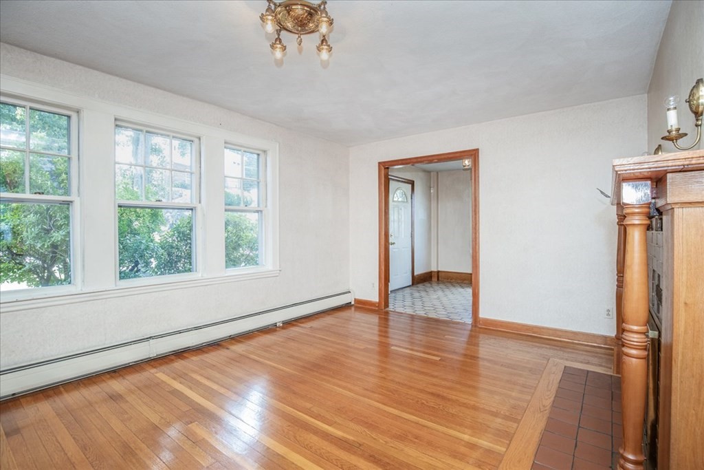 142 Savin Street Malden, MA 02148 - Photo 9 of 34
