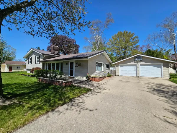 $340,000 | 455 East Ellefson Street, Iola, WI 54945