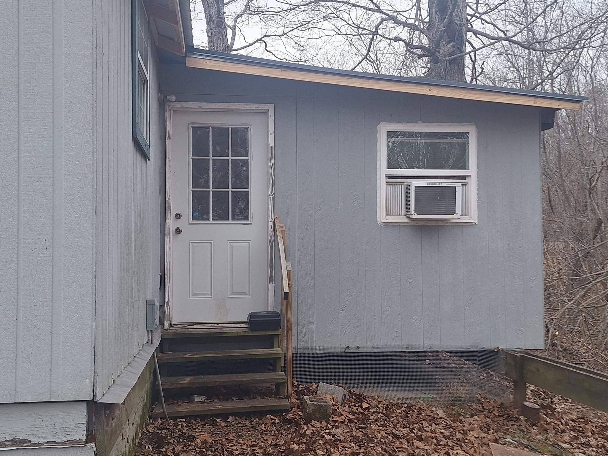 199 Dixon Ln. Waynesboro, TN 38485 - Photo 32 of 52 a view of front door of house