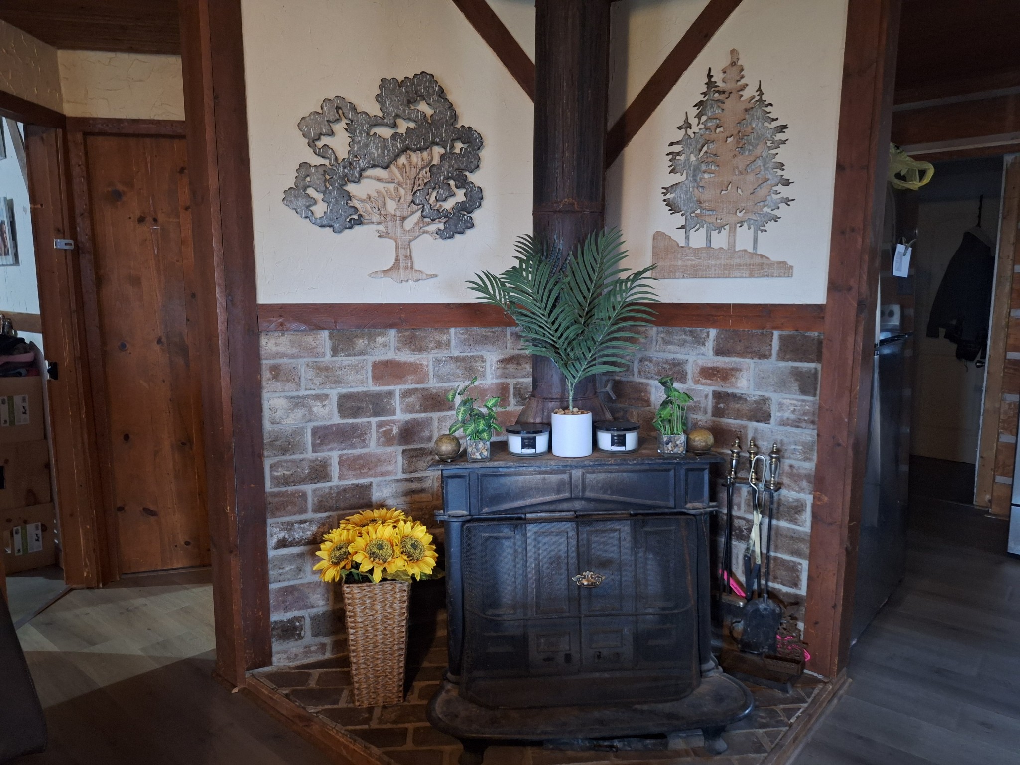 199 Dixon Ln. Waynesboro, TN 38485 - Photo 4 of 52 a dining room with furniture and wooden floor