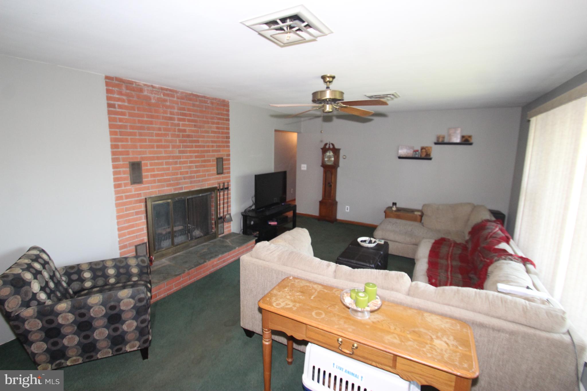 6 Wedgewood Road Newark, DE 19711 - Photo 3 of 16