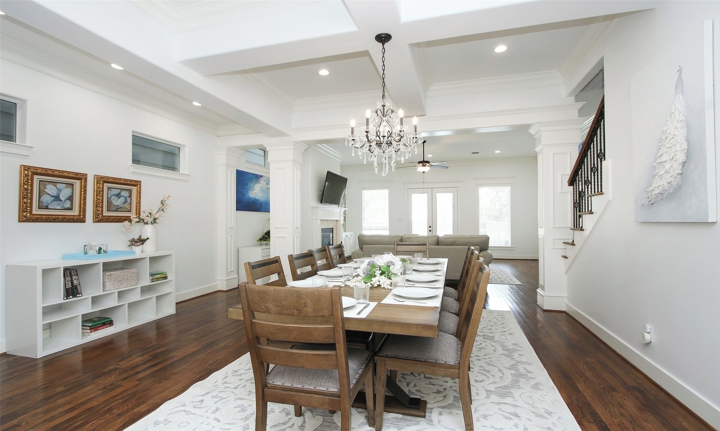 1330 West 25th Street, Unit C Houston, TX 77008 - Photo 4 of 30 a view of a dining room with furniture and wooden floor