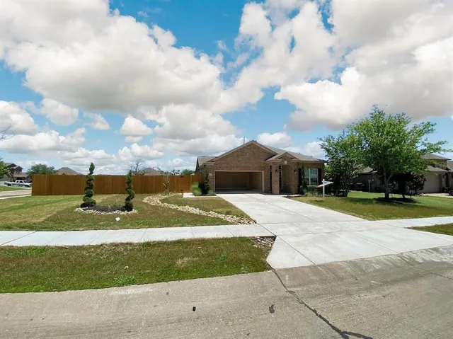 $1,795 | 3001 Spyglass Drive, Forney, TX 75126