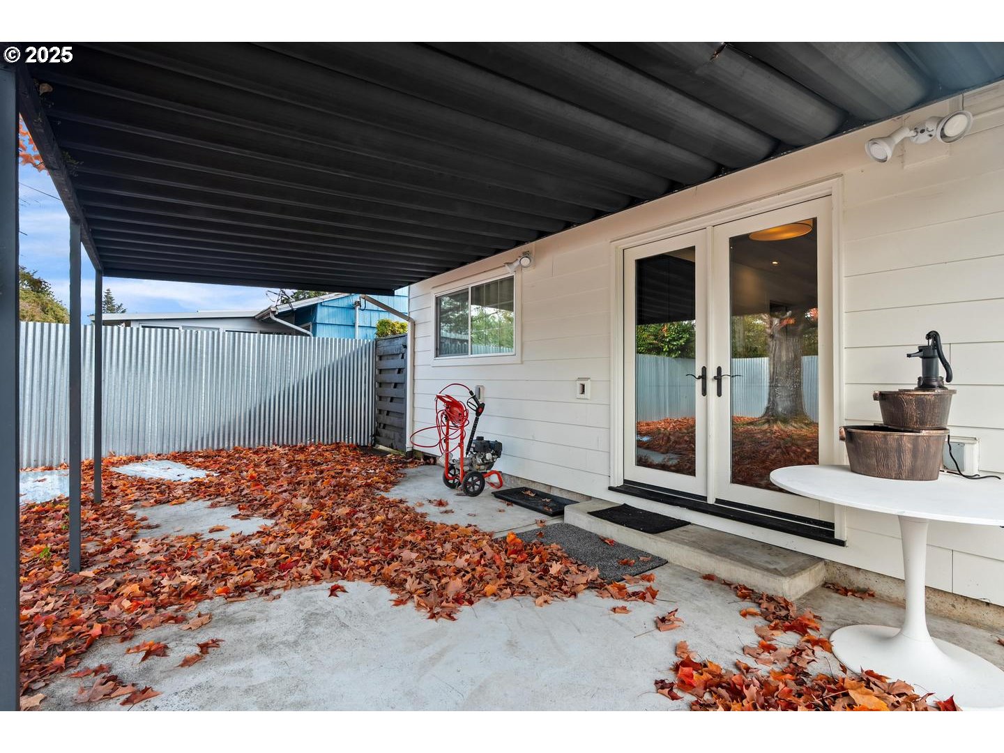 8629 Northeast Clackamas Street Portland, OR 97220 - Photo 26 of 32 a outdoor space with the view of living room