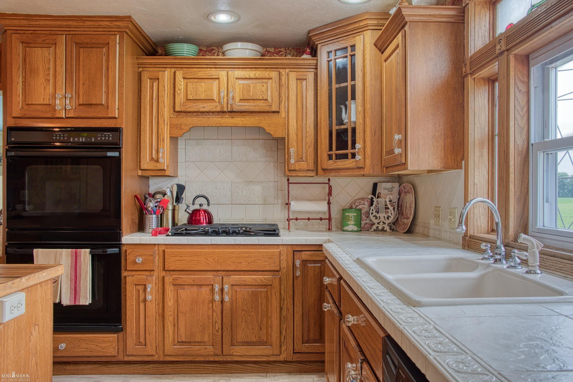 330 South New Lothrop Road Lennon, MI 48449 - Photo 9 of 52 50148090-29090397-7fe1-409f-9b0c-271263b35c6f.JPG