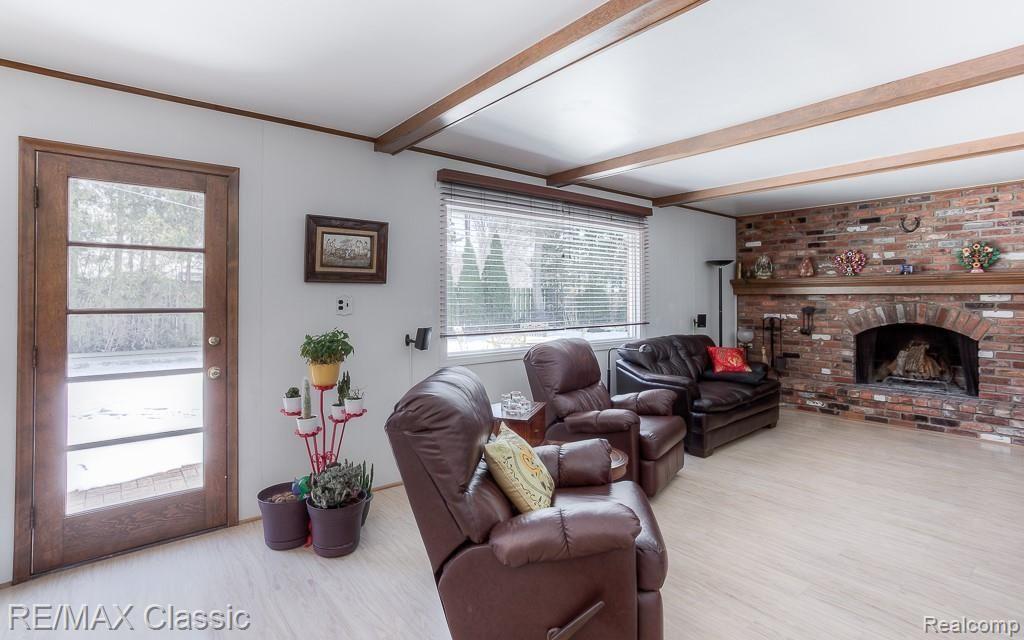 29928 Fox Grove Road Farmington, MI 48334 - Photo 16 of 47