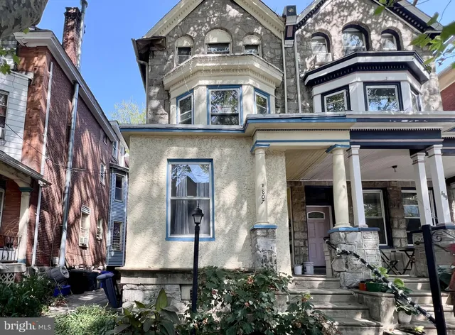 $1,400 | 807 South St Bernard Street, Unit 3F, Philadelphia, PA 19143