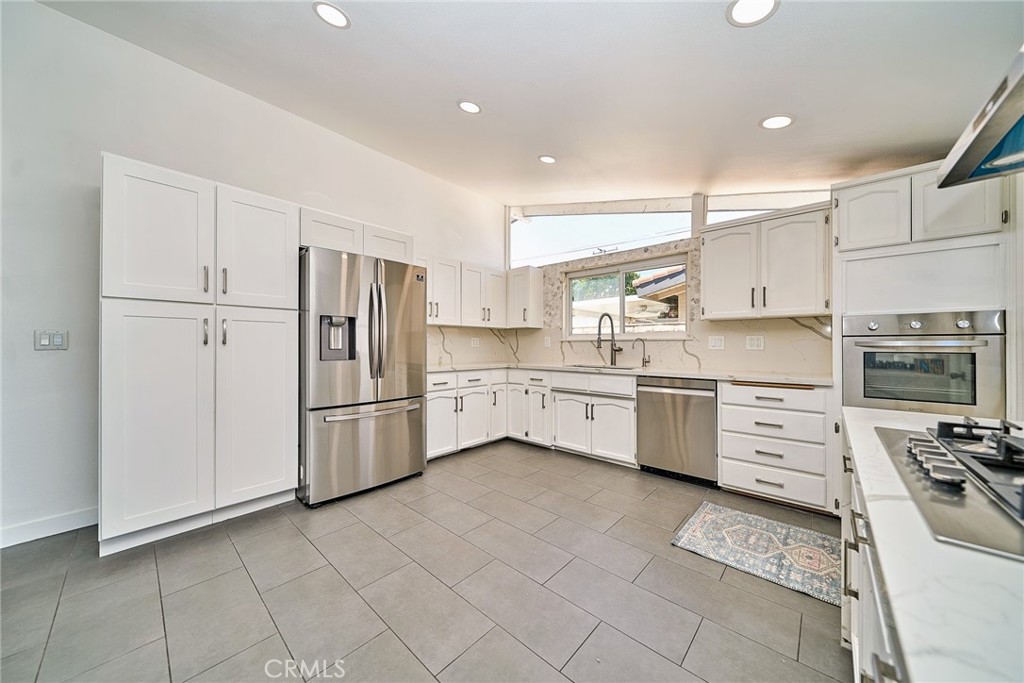 14839 Gandesa Road La Mirada, CA 90638 - Photo 12 of 46