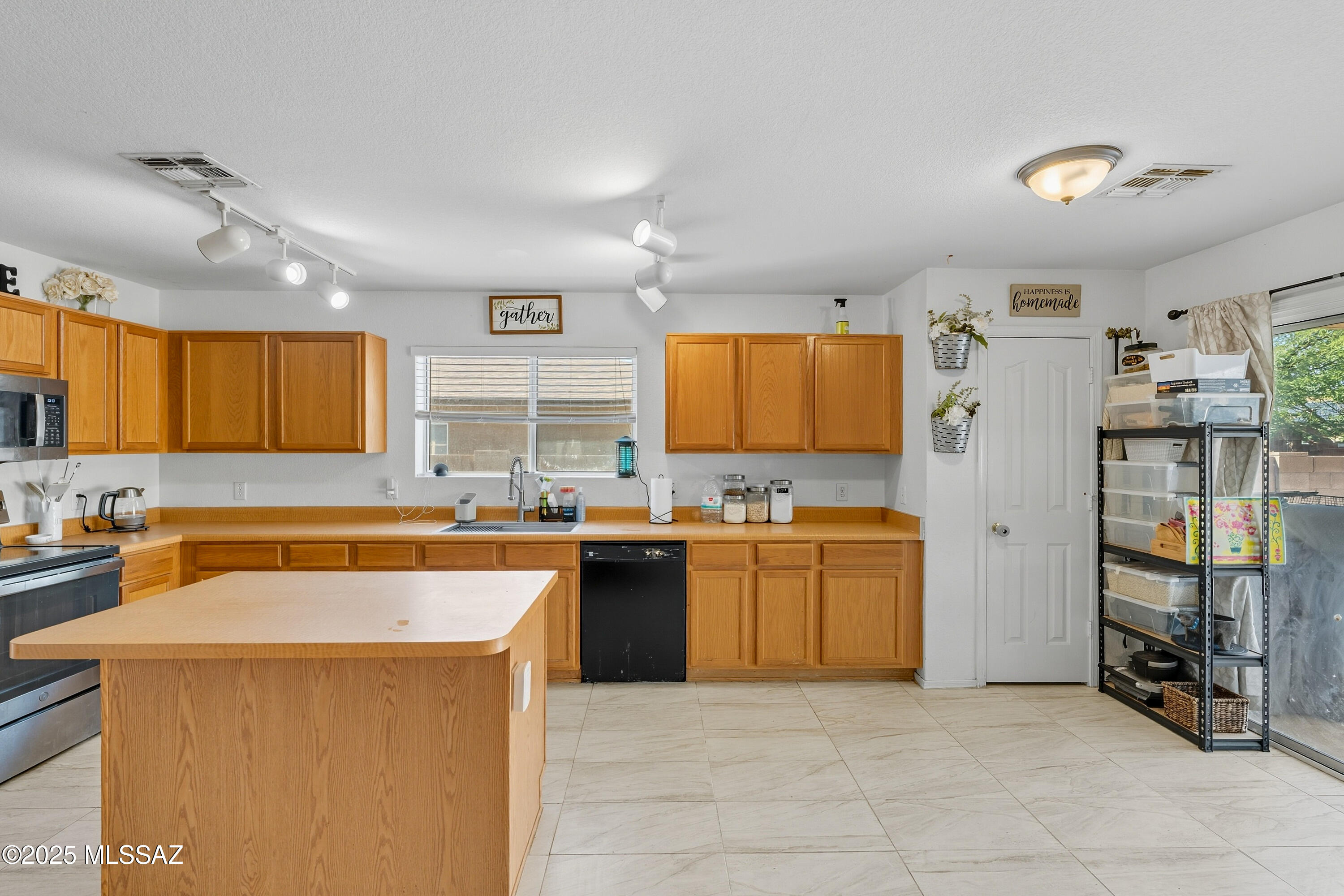3616 South Double Echo Road Tucson, AZ 85735 - Photo 9 of 27 9