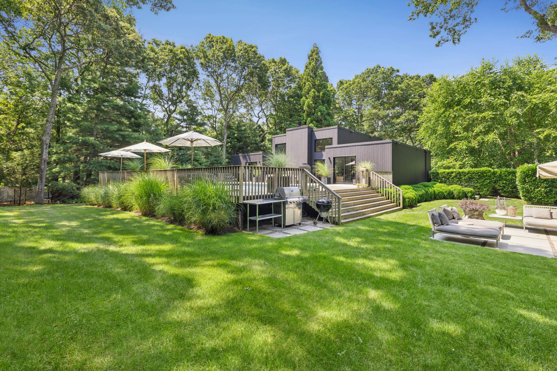 716 Hands Creek Road East Hampton, NY 11937 - Photo 20 of 24