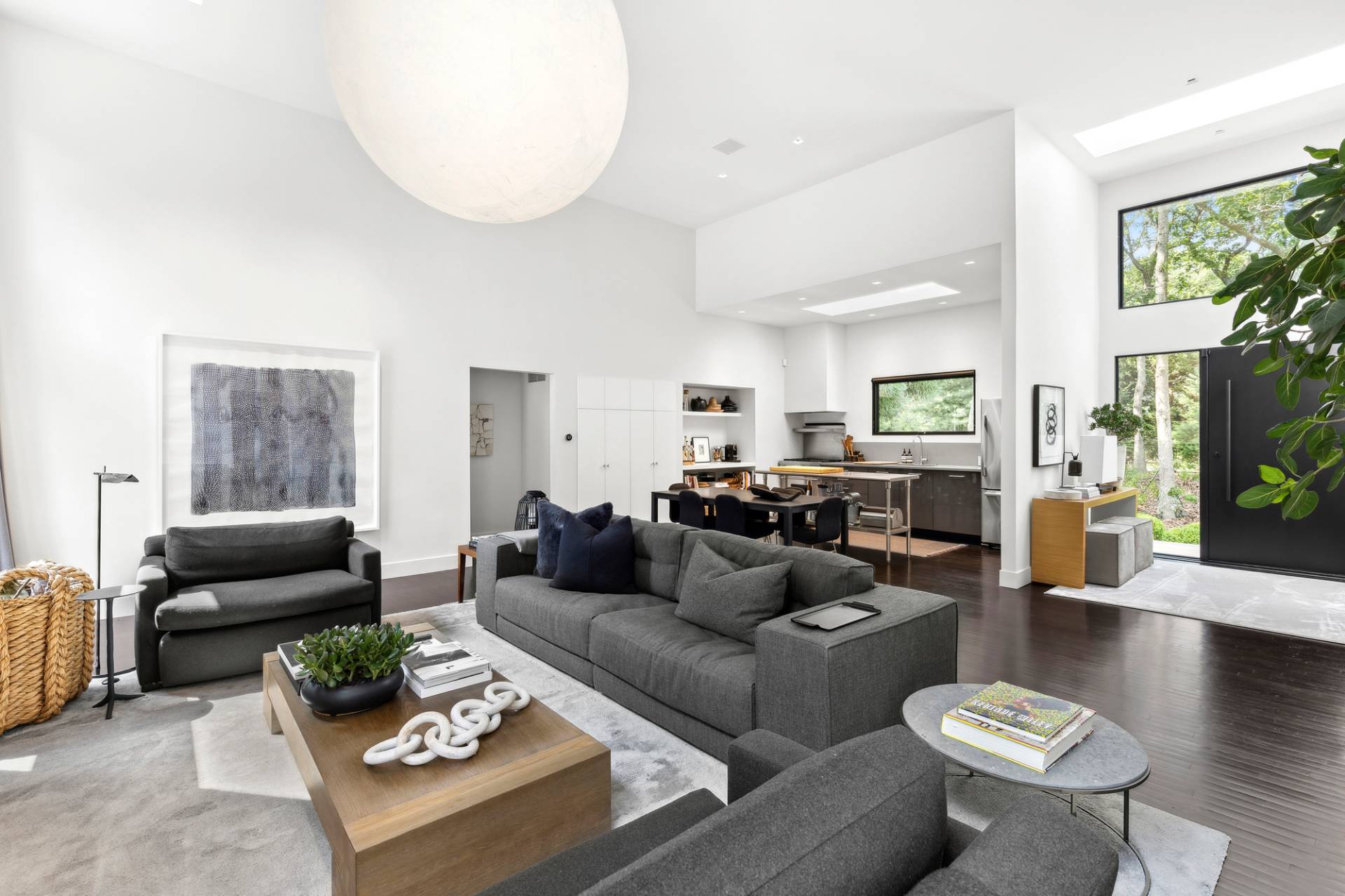 716 Hands Creek Road East Hampton, NY 11937 - Photo 4 of 24