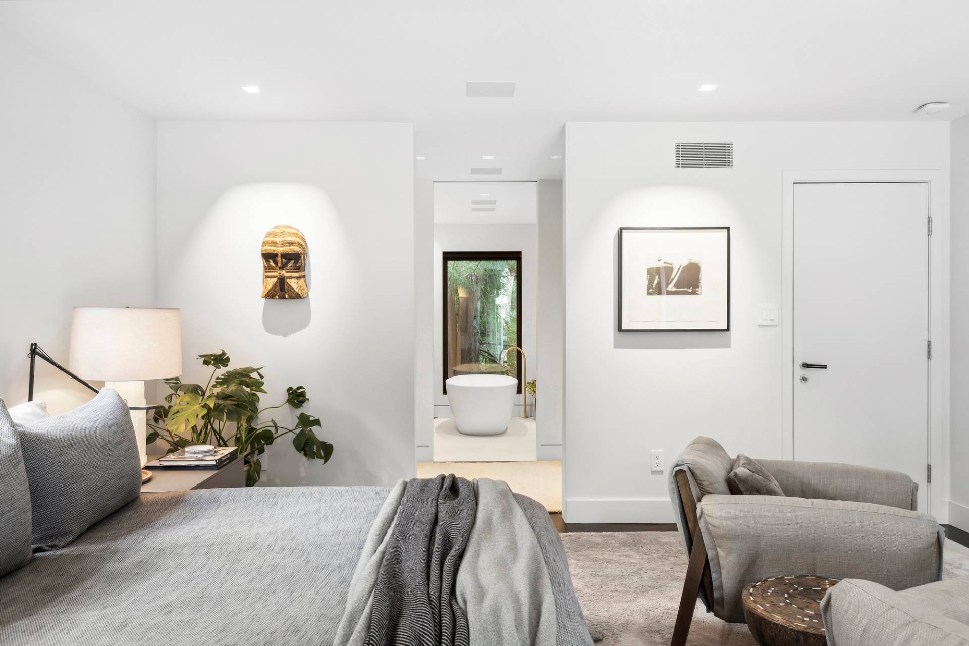 716 Hands Creek Road East Hampton, NY 11937 - Photo 10 of 24