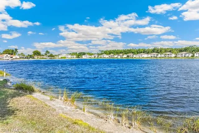 $499,900 | 2876 West Crown Pointe Boulevard, Naples, FL 34112