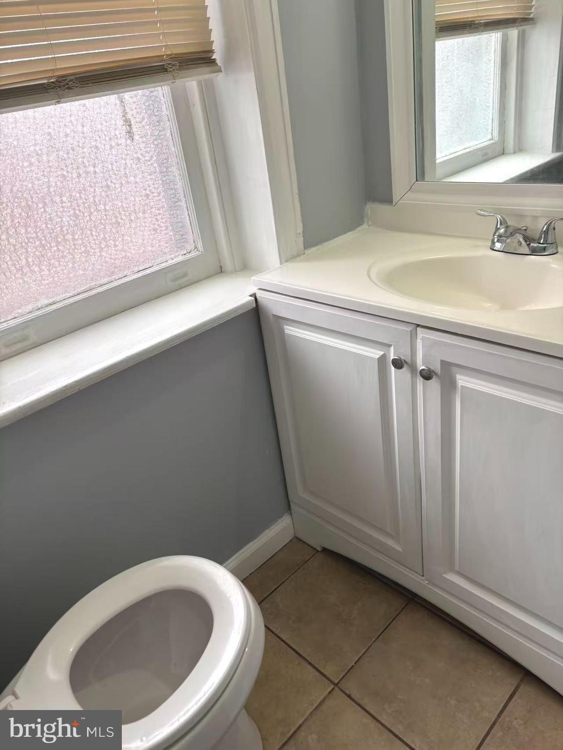 533 Robbins Street Philadelphia, PA 19111 - Photo 10 of 13