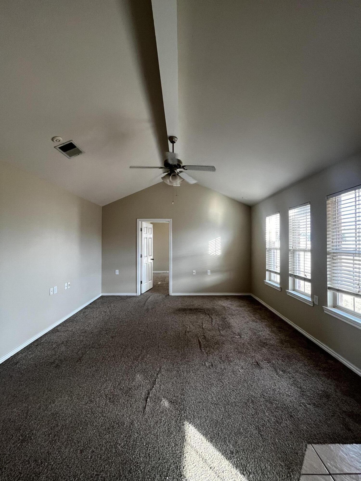 2317 99th Street Lubbock, TX 79423 - Photo 6 of 11 IMG_3610