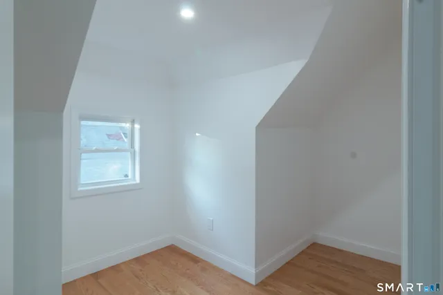 $2,000 | 40 Elizabeth Street, Unit 3, Waterbury, CT 06704