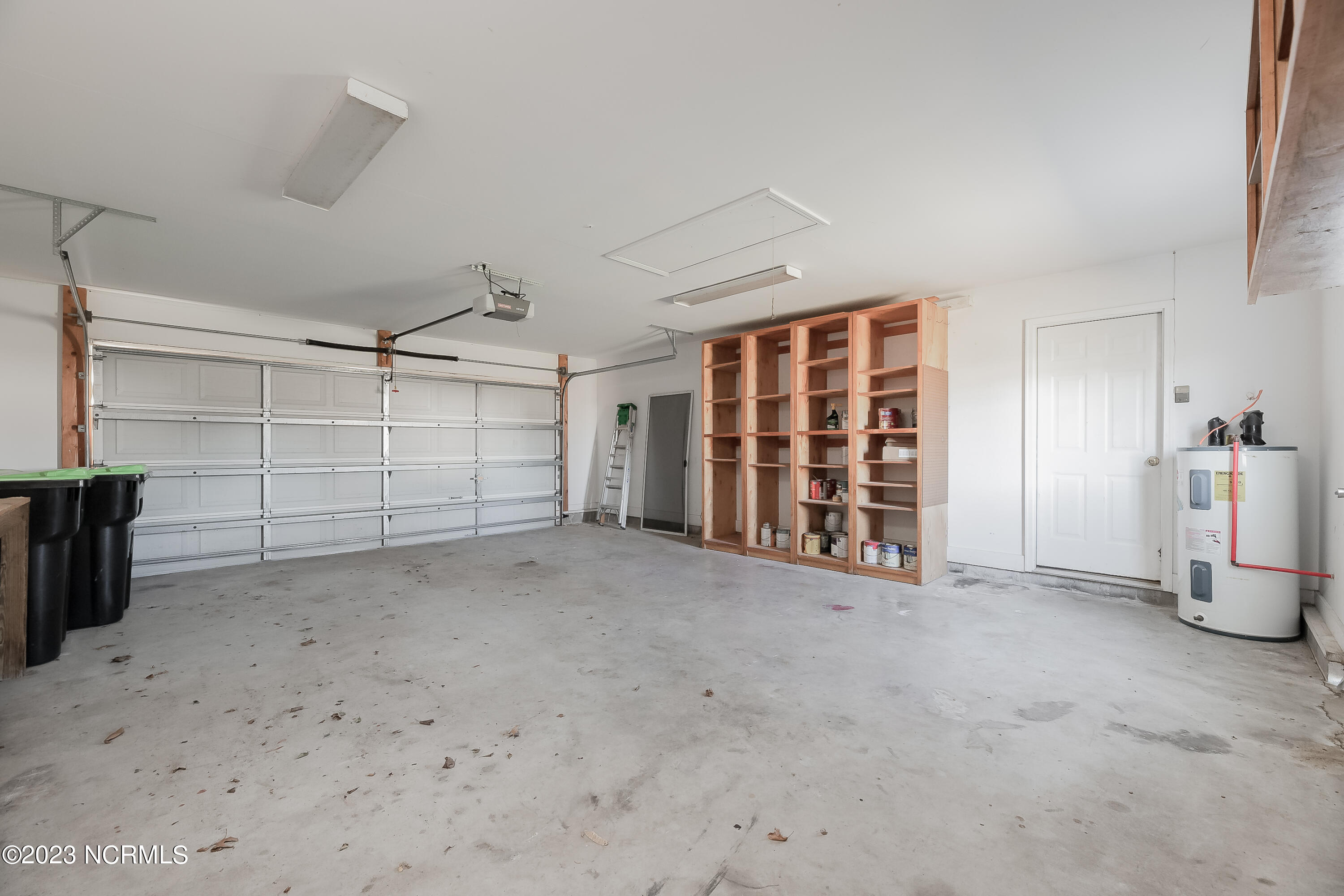 115 Annie Road Richlands, NC 28574 - Photo 27 of 35 34GARAGE