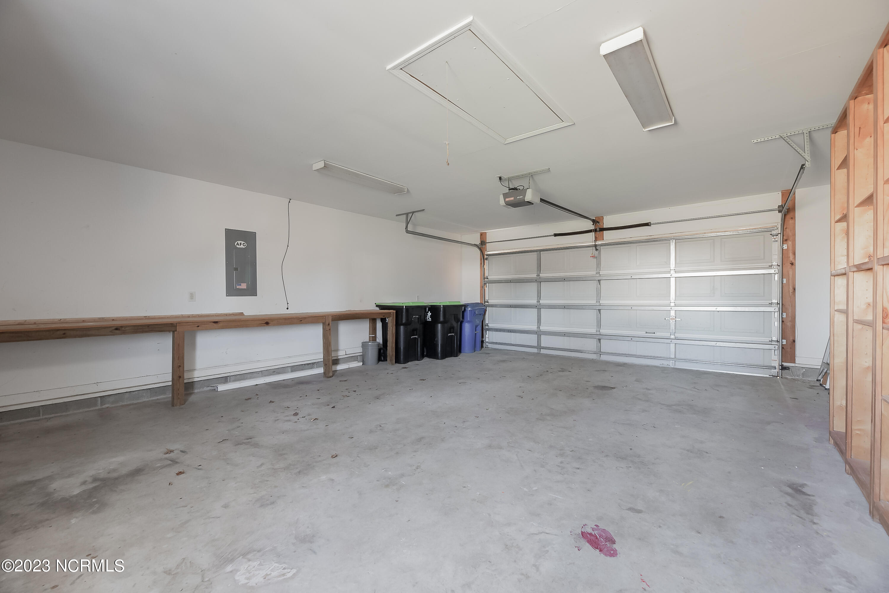 115 Annie Road Richlands, NC 28574 - Photo 28 of 35 33GARAGE