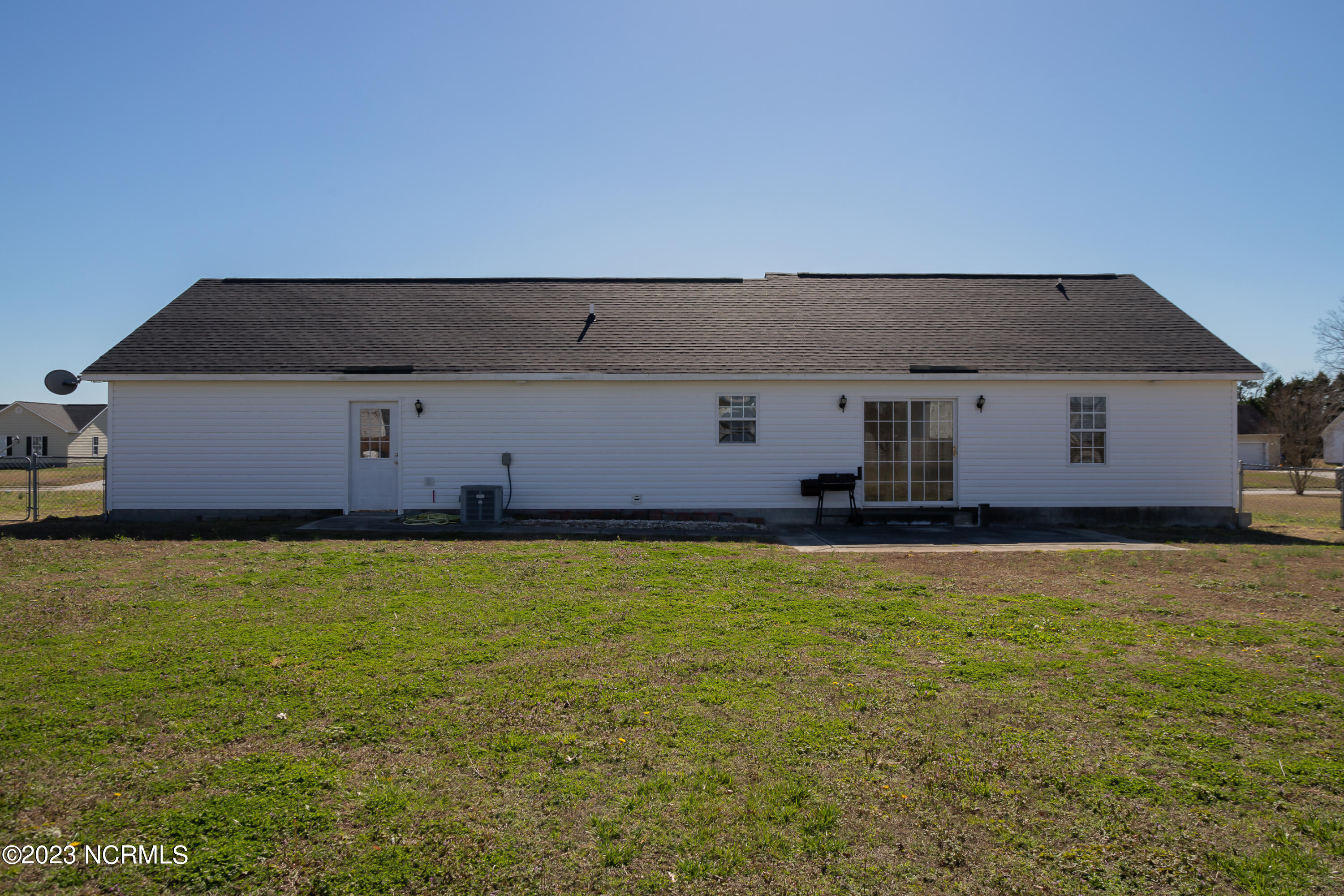 115 Annie Road Richlands, NC 28574 - Photo 29 of 35 35REAR