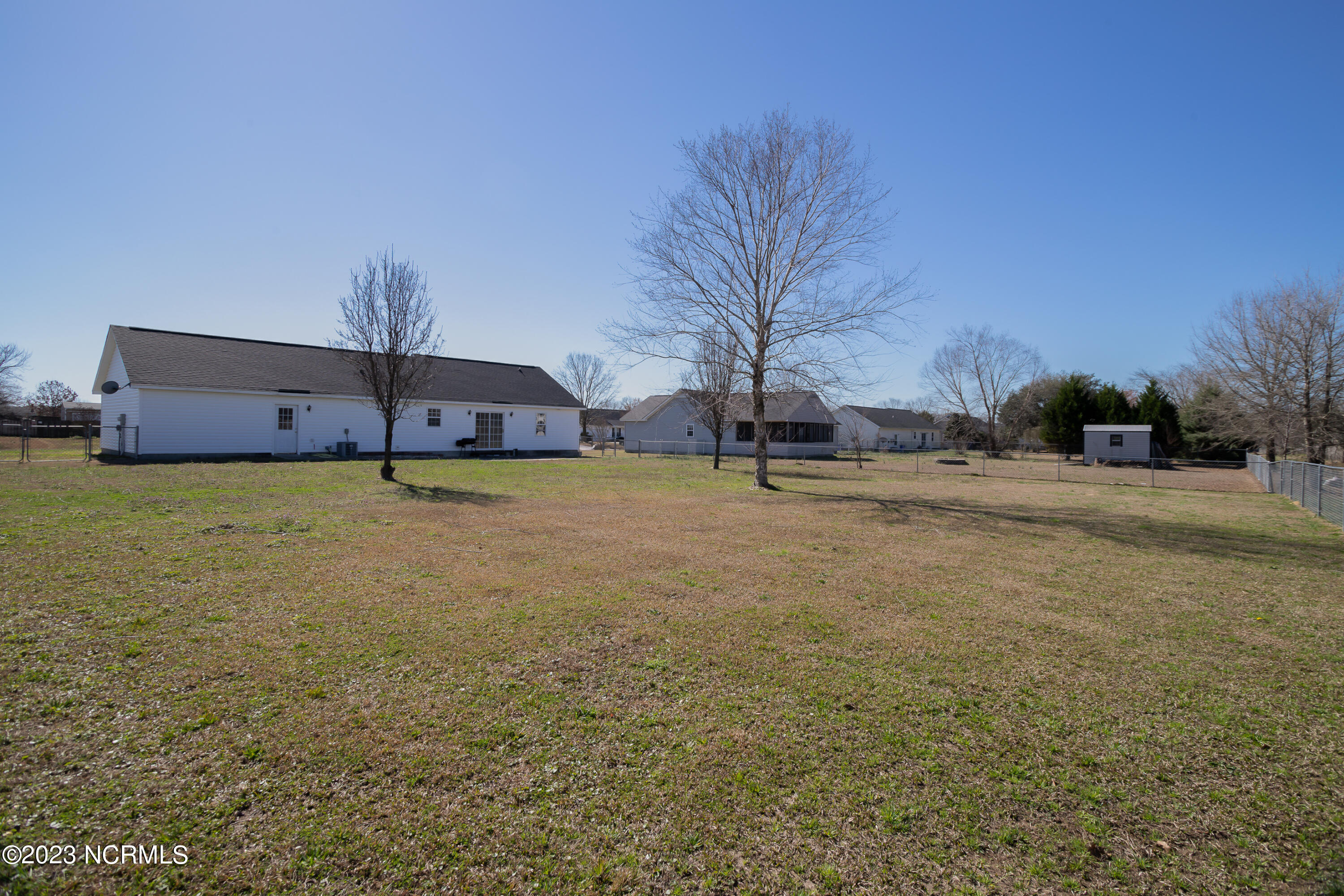 115 Annie Road Richlands, NC 28574 - Photo 31 of 35 39REAR
