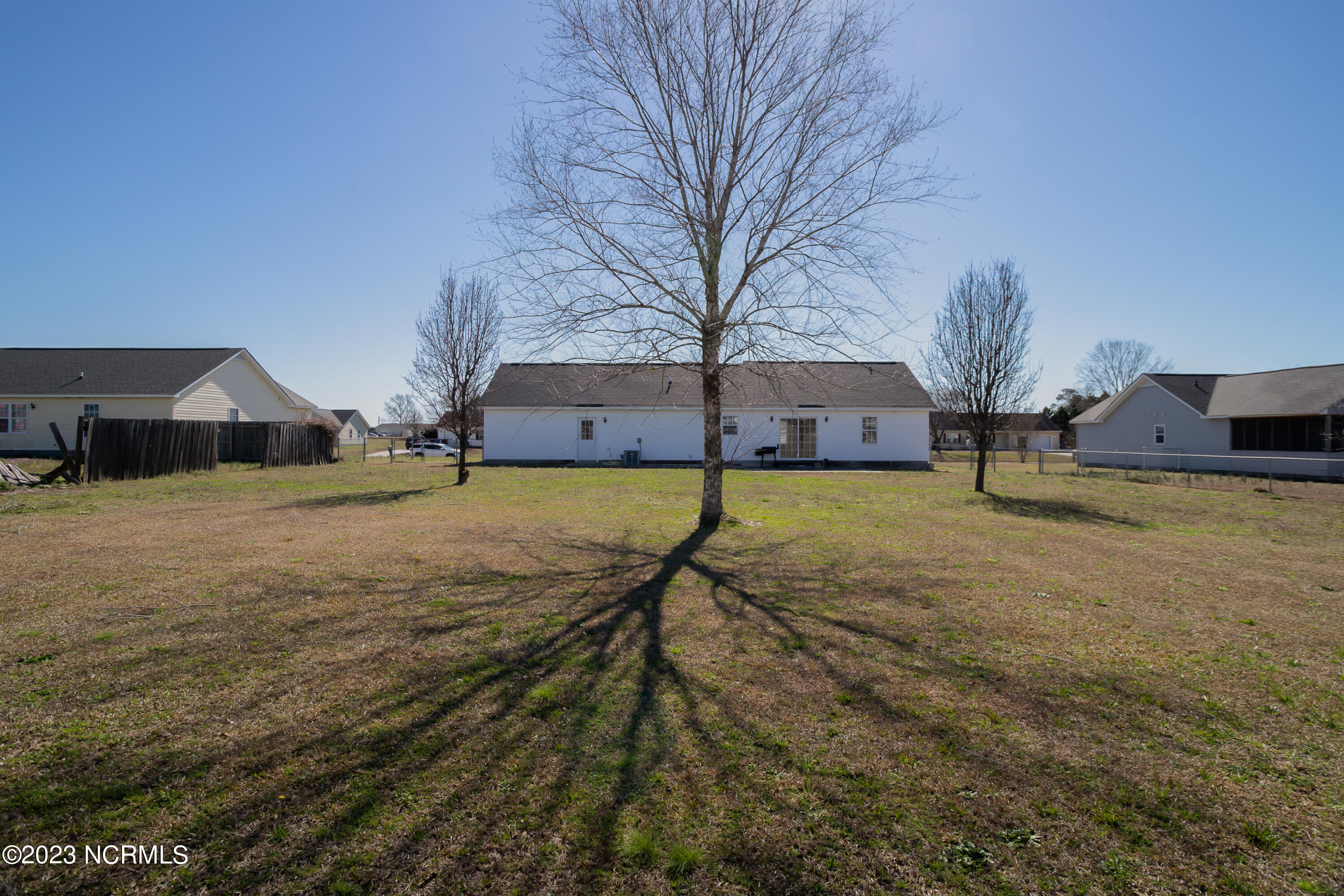 115 Annie Road Richlands, NC 28574 - Photo 33 of 35 36REAR