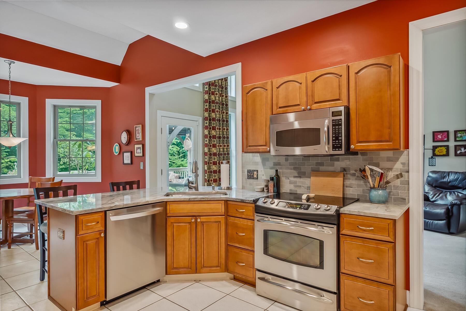 1554 Hanover Road Delaware, OH 43015 - Photo 24 of 72 Kitchen