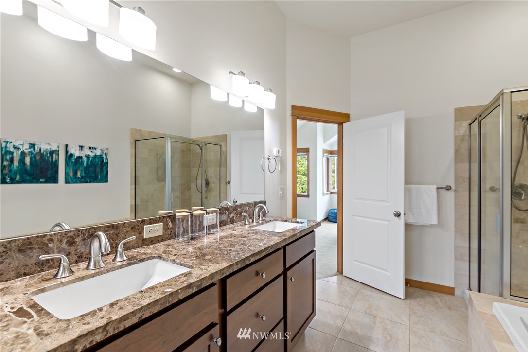 4307 Southwest Seattle Street Seattle, WA 98116 - Photo 19 of 40