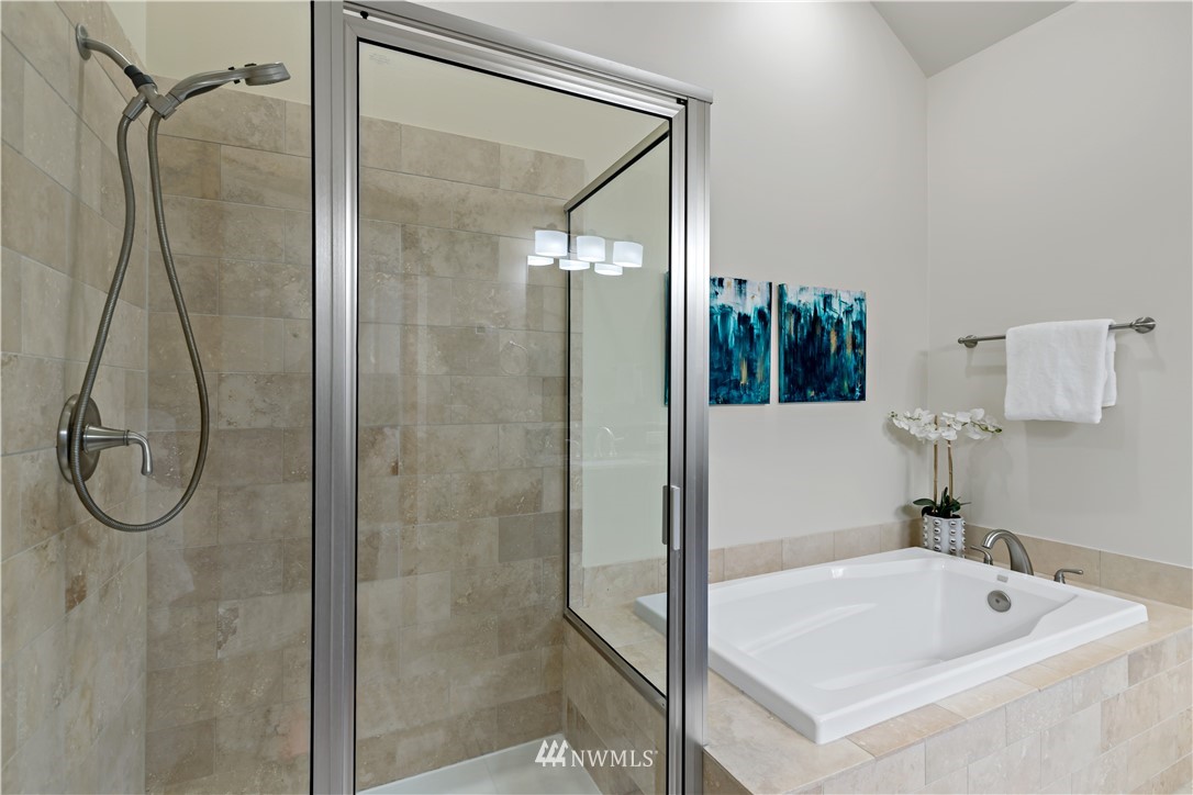 4307 Southwest Seattle Street Seattle, WA 98116 - Photo 21 of 40