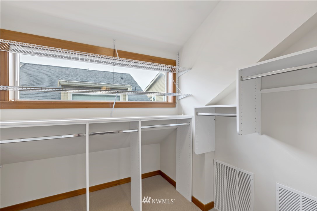 4307 Southwest Seattle Street Seattle, WA 98116 - Photo 22 of 40