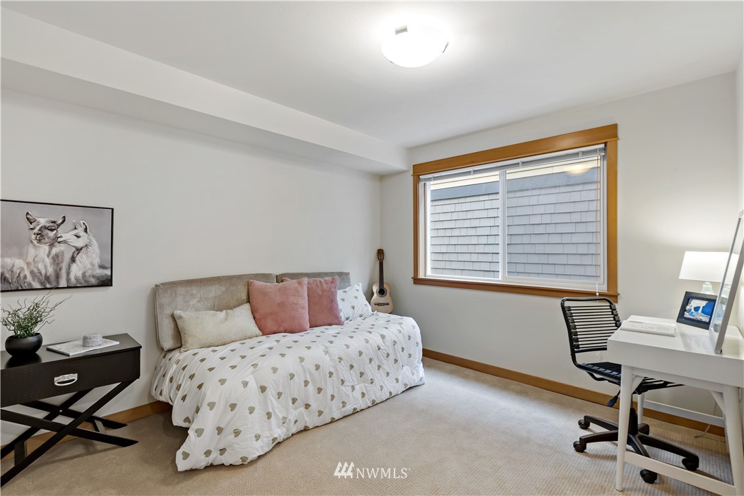 4307 Southwest Seattle Street Seattle, WA 98116 - Photo 24 of 40