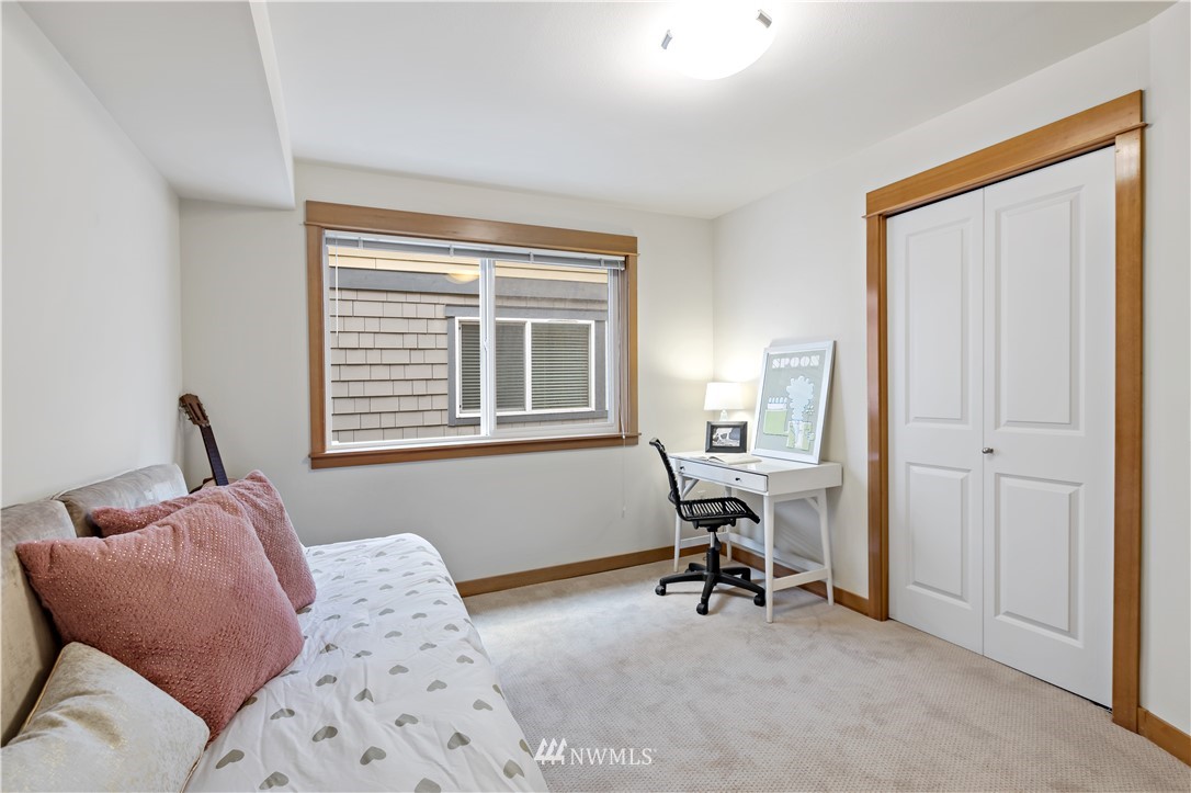 4307 Southwest Seattle Street Seattle, WA 98116 - Photo 25 of 40