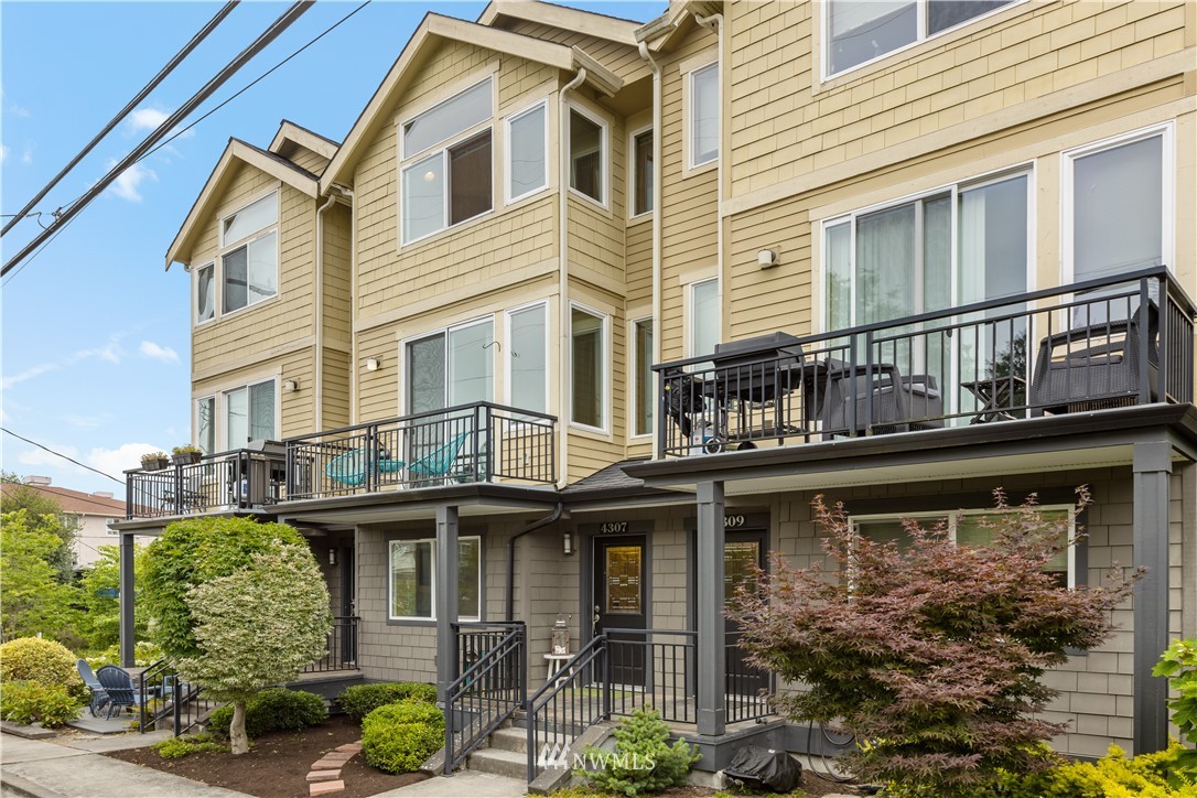 4307 Southwest Seattle Street Seattle, WA 98116 - Photo 37 of 40