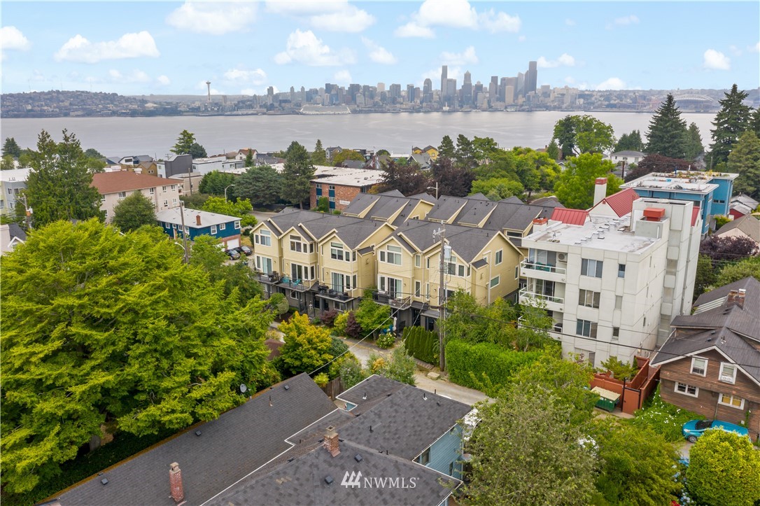 4307 Southwest Seattle Street Seattle, WA 98116 - Photo 38 of 40