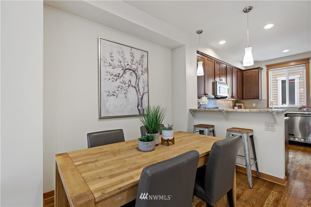 4307 Southwest Seattle Street Seattle, WA 98116 - Photo 8 of 40