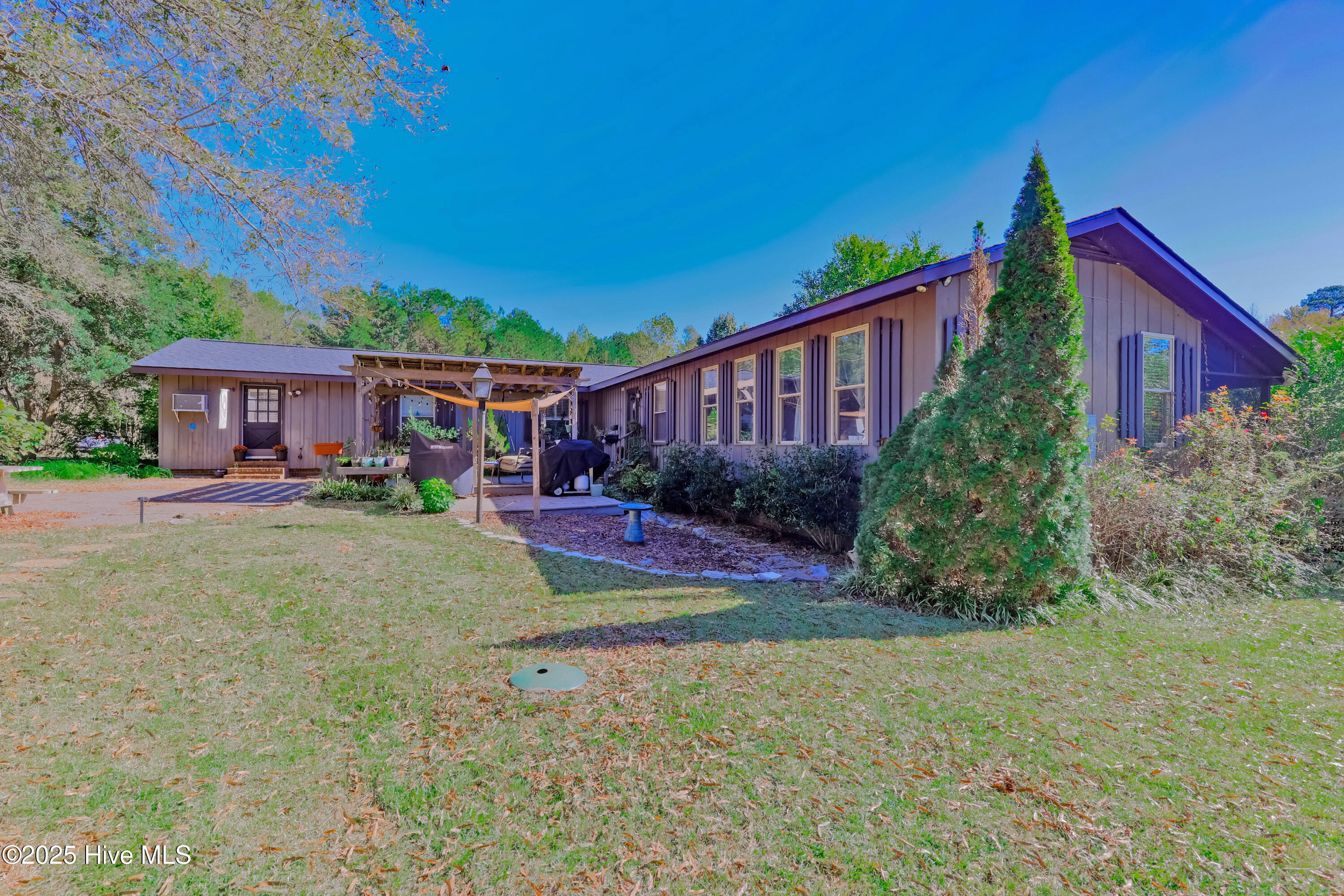 451 Tracy Brown Road Magnolia, NC 28453 - Photo 11 of 47 Side View to Entrance