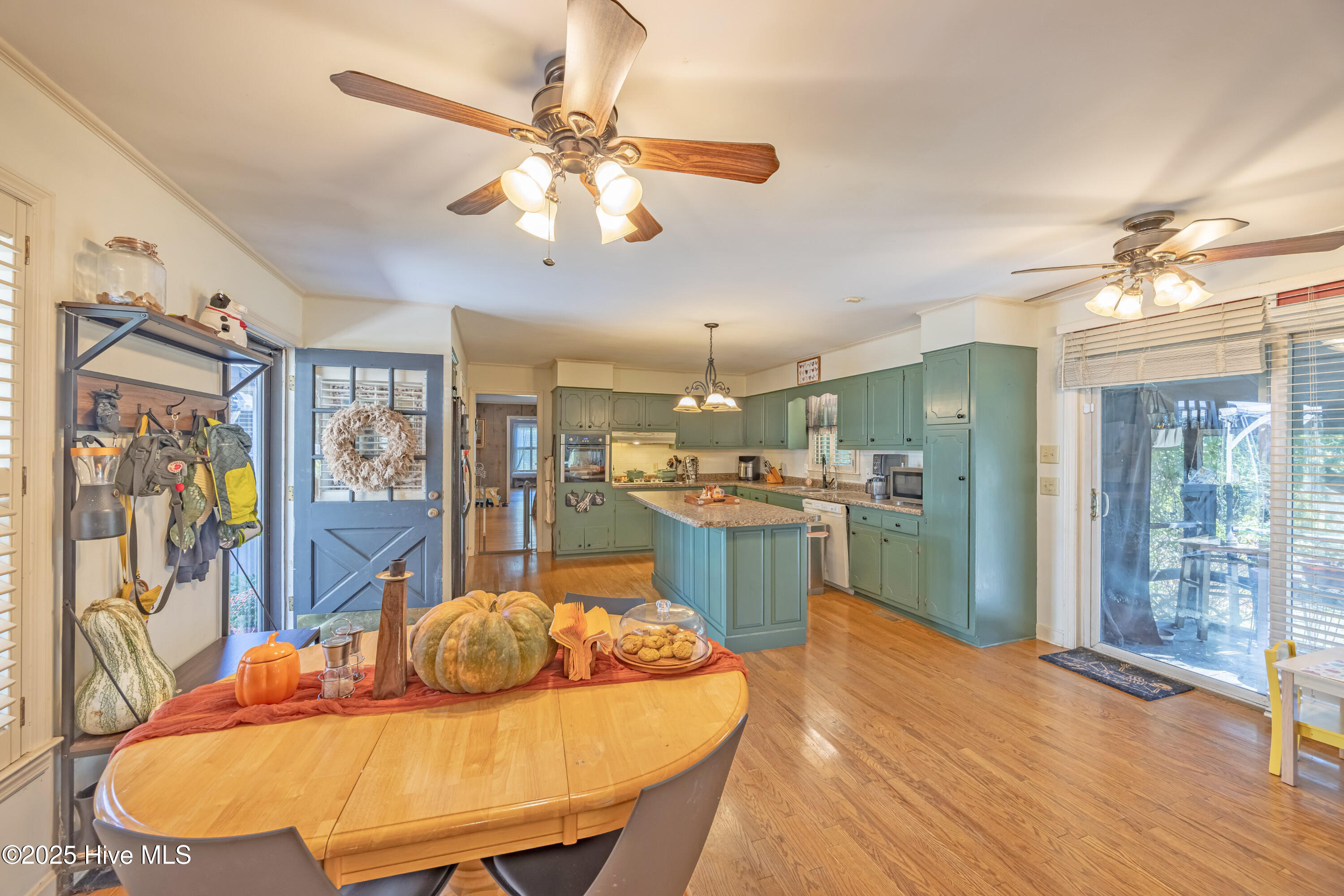 451 Tracy Brown Road Magnolia, NC 28453 - Photo 22 of 47 Kitchen/ Dinette