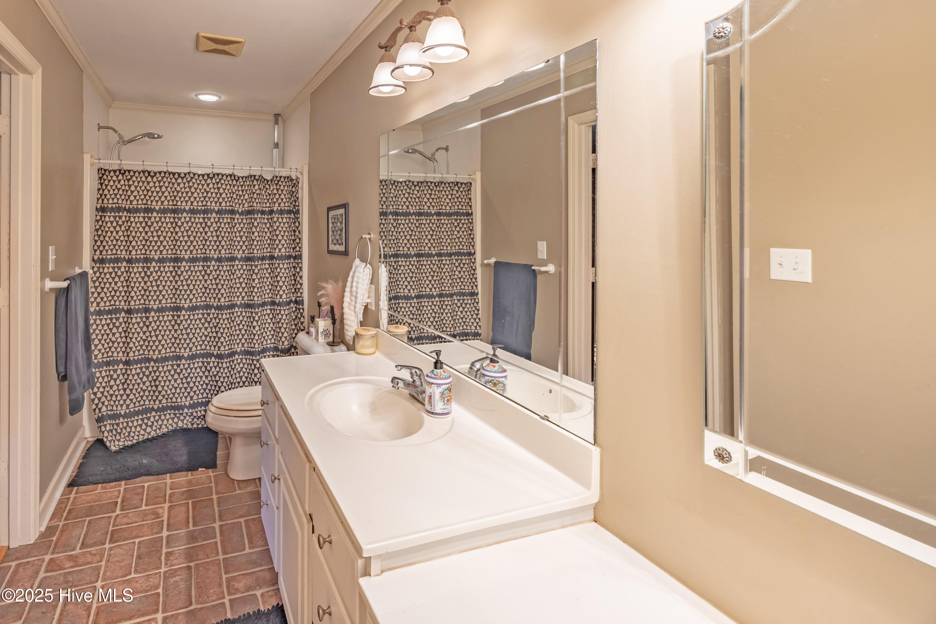 451 Tracy Brown Road Magnolia, NC 28453 - Photo 35 of 47 Second Full Bath in Primary