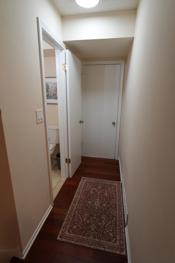 1204 Inverrary Lane Deerfield, IL 60015 - Photo 6 of 18