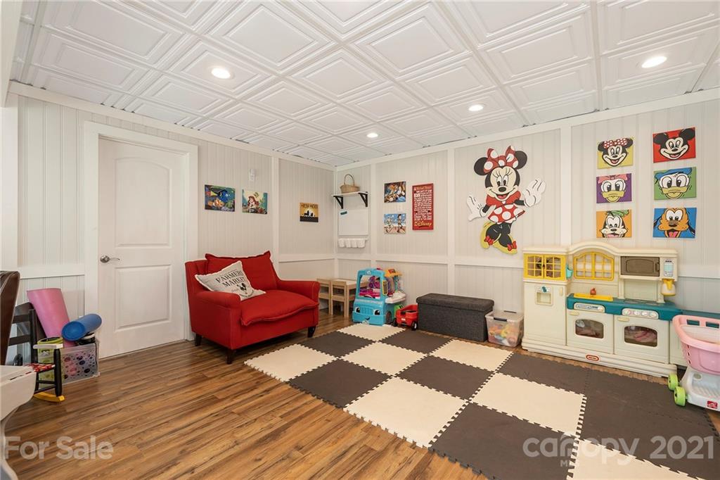 3133 Goneaway Road Charlotte, NC 28210 - Photo 17 of 25 Gallery Image 17