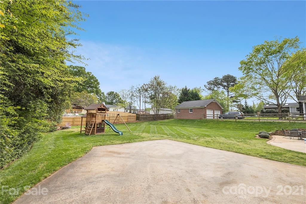 3133 Goneaway Road Charlotte, NC 28210 - Photo 21 of 25 Gallery Image 21