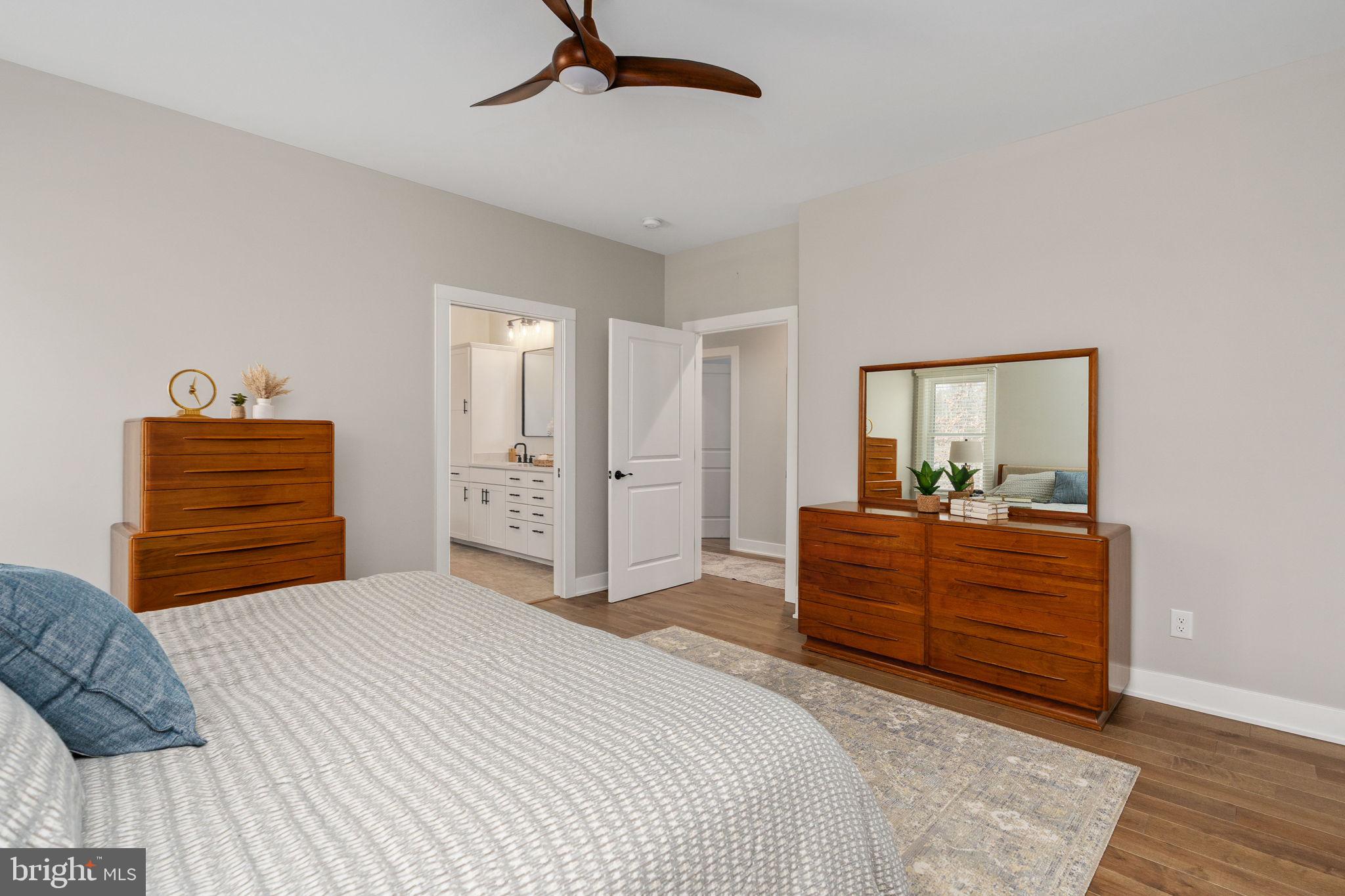 261 Washington Street Locust Grove, VA 22508 - Photo 27 of 90 Opens to en-suite!
